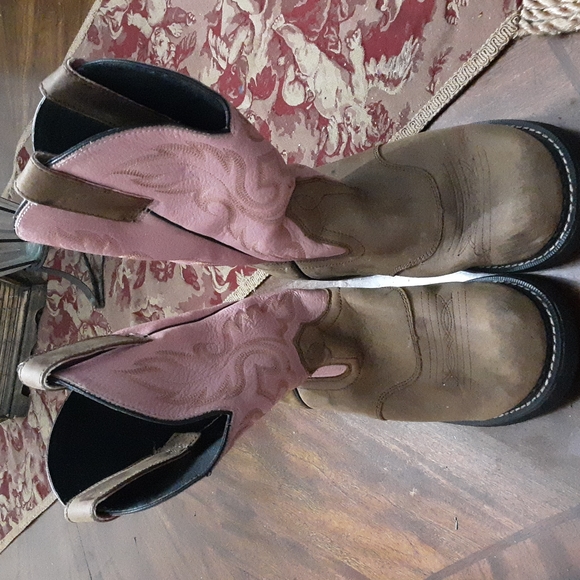 Boots - Picture 1 of 3
